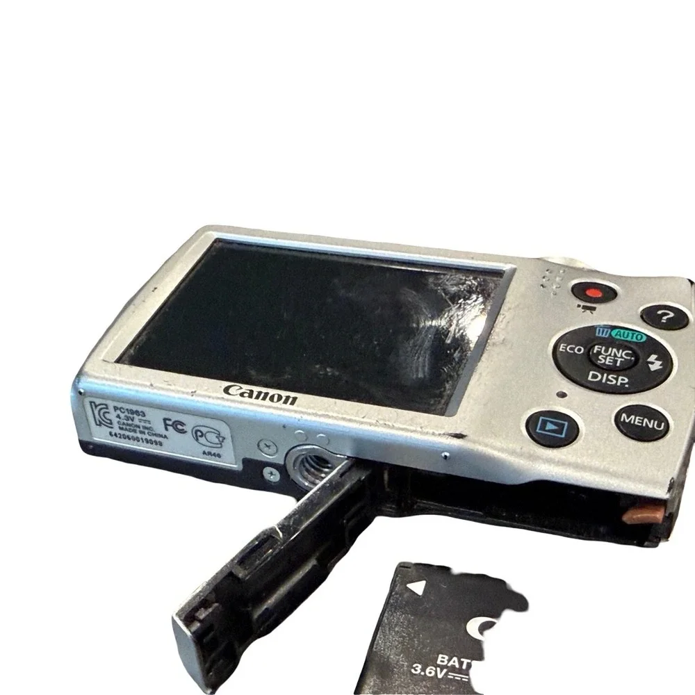 Canon PowerShot A2500 16.0MP Digital Camera 5x Optical Zoom HD Black Silver